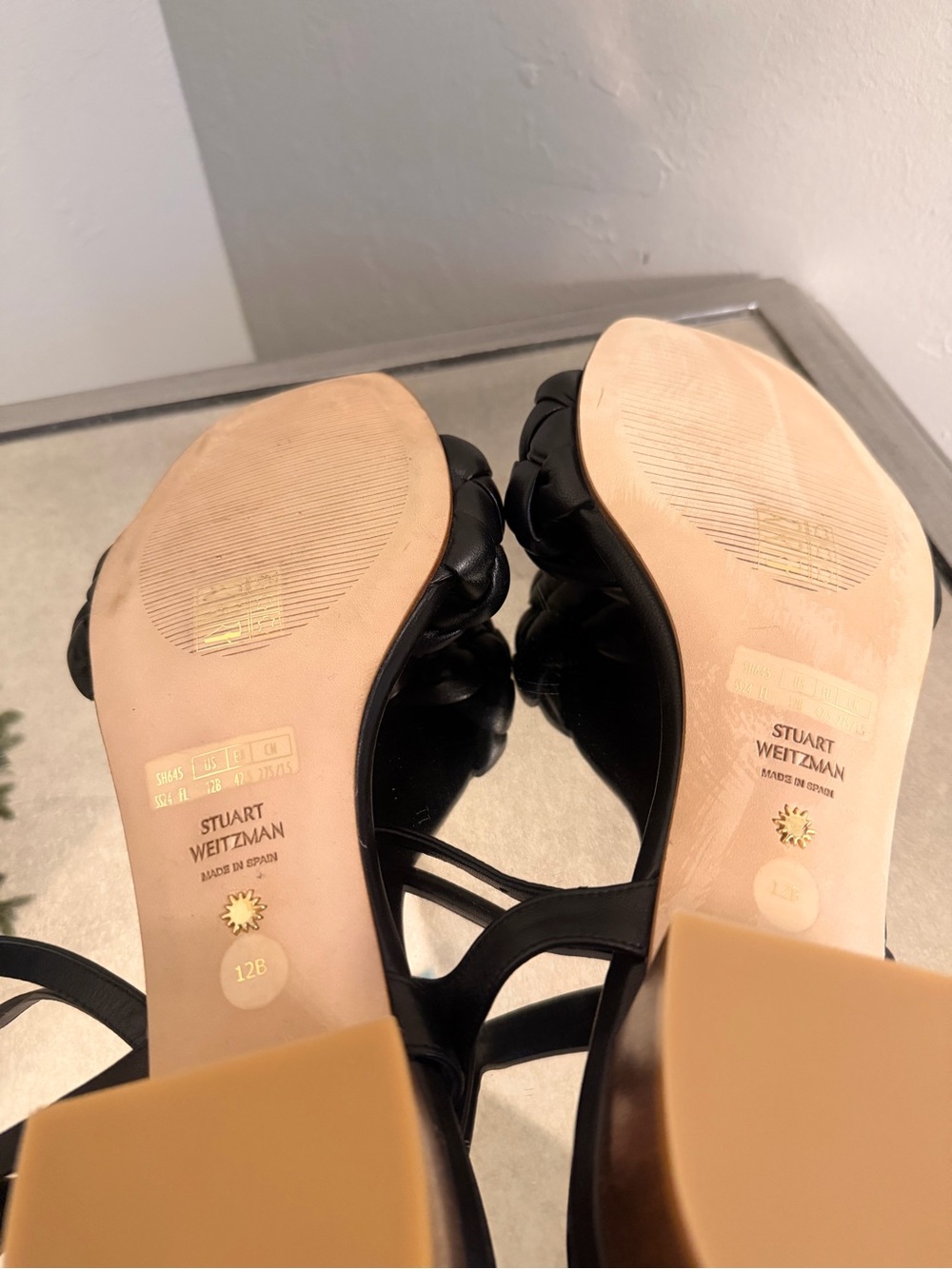 Stuart Weitzman Sandals size 12 - Picture 4 of 4